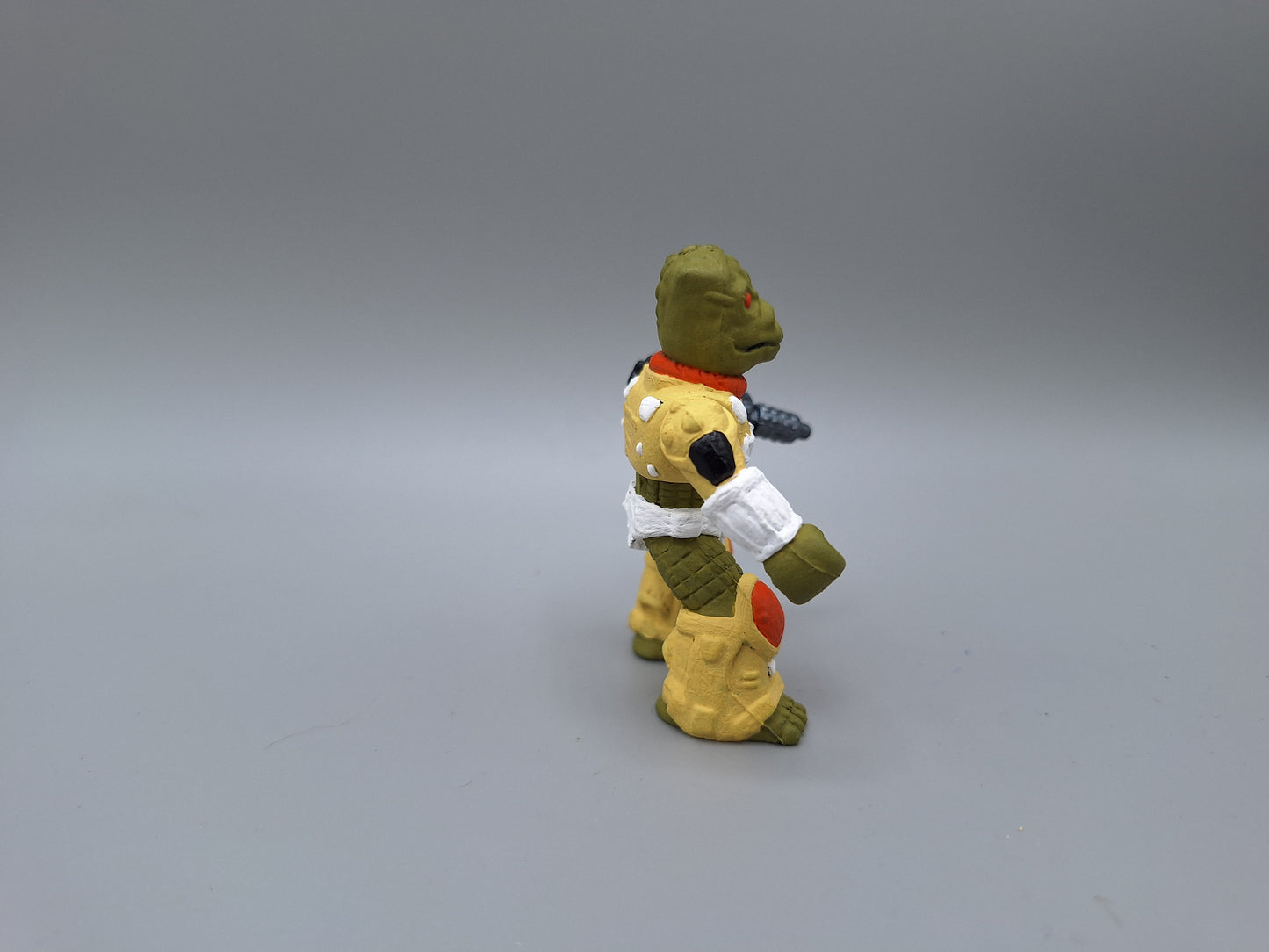 SW Beast Bossk Trandoshan Bounty Hunter