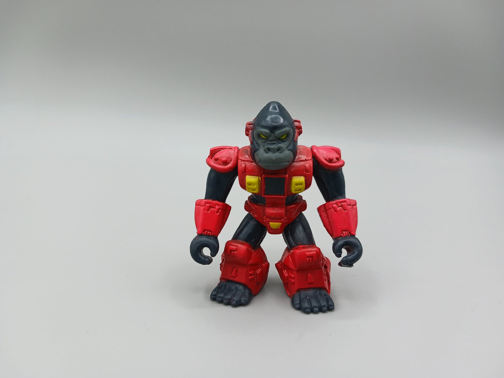 Gargantuan Gorilla Red Armor 