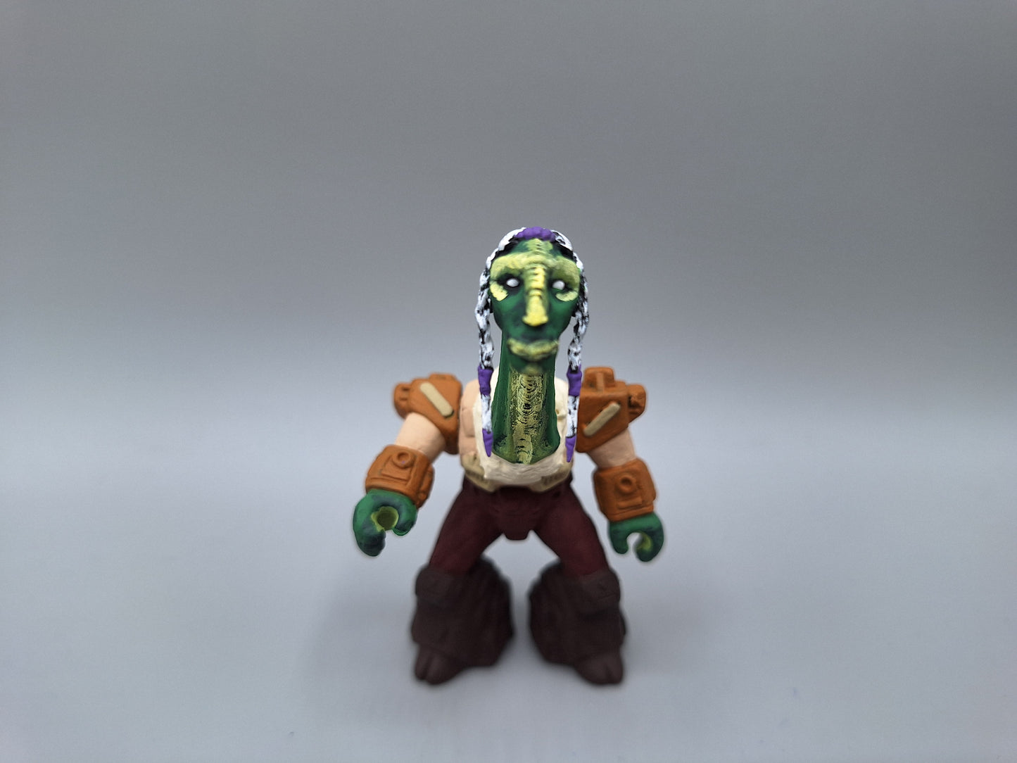 SW Beast Jedi Master Tera Sinube