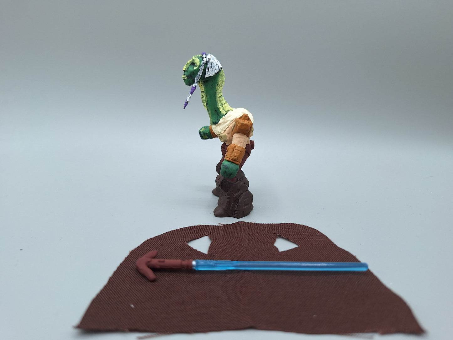 SW Beast Jedi Master Tera Sinube